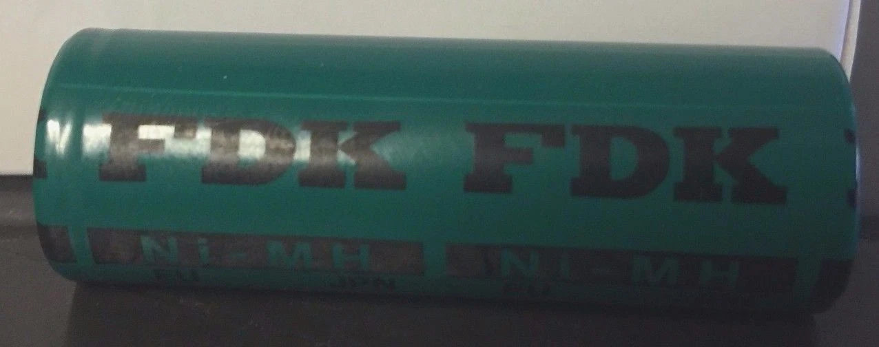 Brand New FDK 17500 2700mah HR-AU NiMH 1.2V Rechar Battery