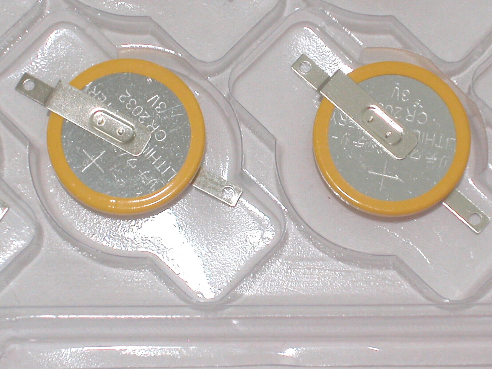 40 x NEW CR2032 Lithium Battery CMOS backup memory with 180? solder tabs