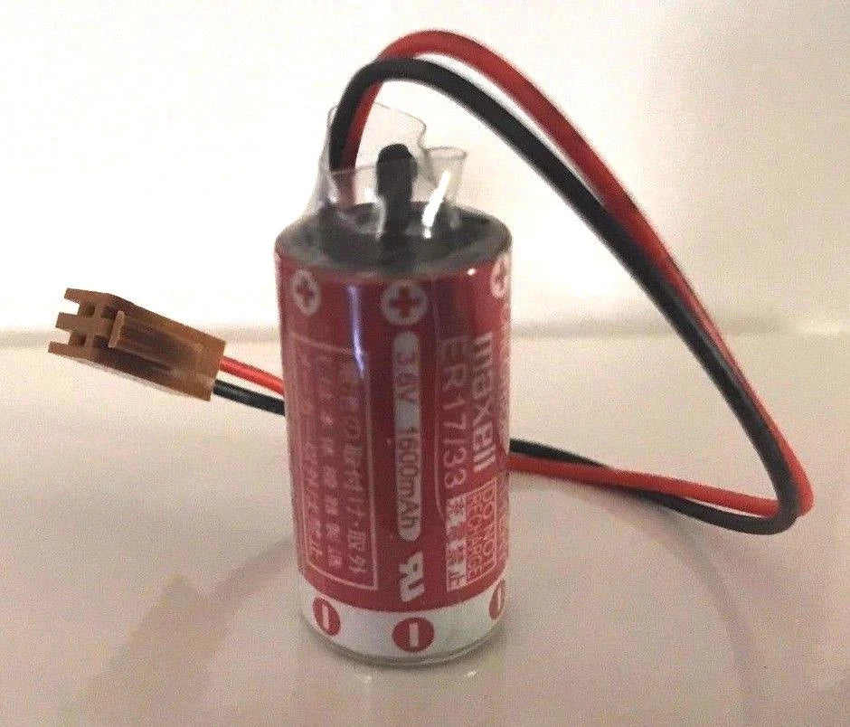 Brand New Maxell ER17/33 3.6V 1600mAh Lithium Thionyl Battery with Plug