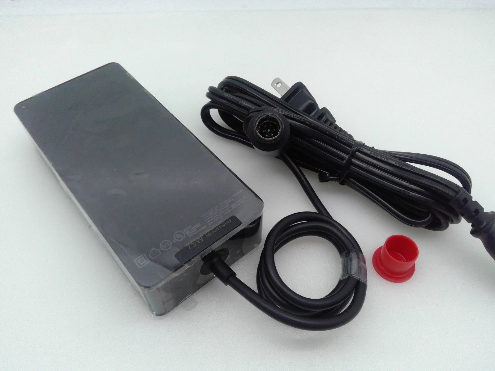 New Genuine 75W Microsoft Surface AC Adapter 15V 5A Model 1971 M1142048-004