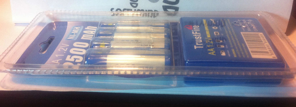 Brand New "4" TF 1.2V 2500mAh Rechargeable NiMH AA Battery, w/ Case