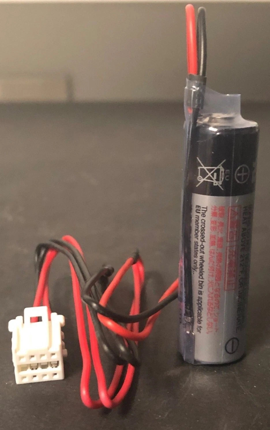 Brand New Toshiba ER6V 3.6V with Belt Spot Plug Battery