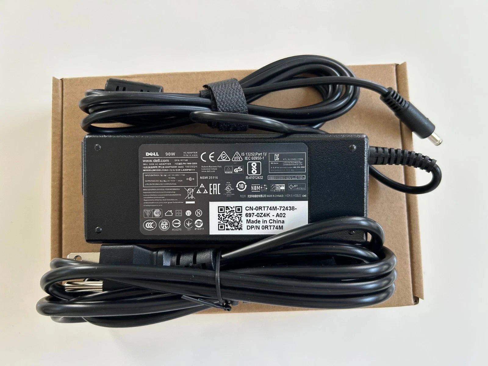 OEM Dell 90W VRJN1 DA90PM111 PA-1900 Power Adapter Charger 19.5V 4.62A 4.5x3.0mm