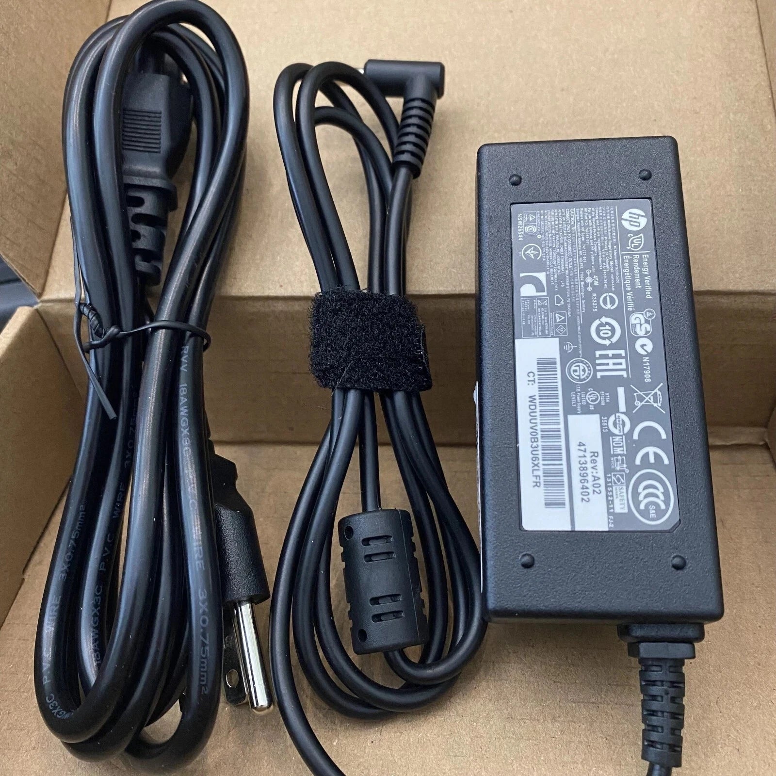 OEM 45W Blue tip AC Adapter Charger for HP 740015-002 741727-001 19.5V 2.31A NEW