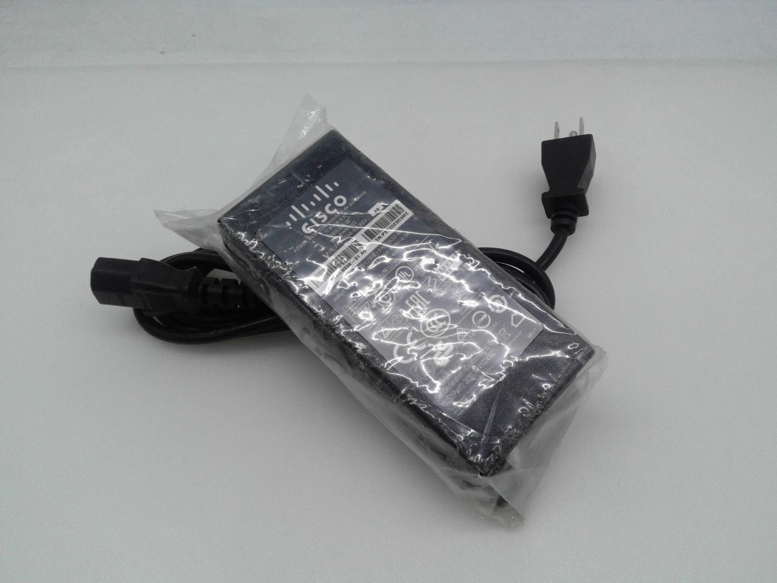Cisco 341-0556-01 REV.: A0 Power Injector Model: FA015LS1-00 Input: 100-240V 48V