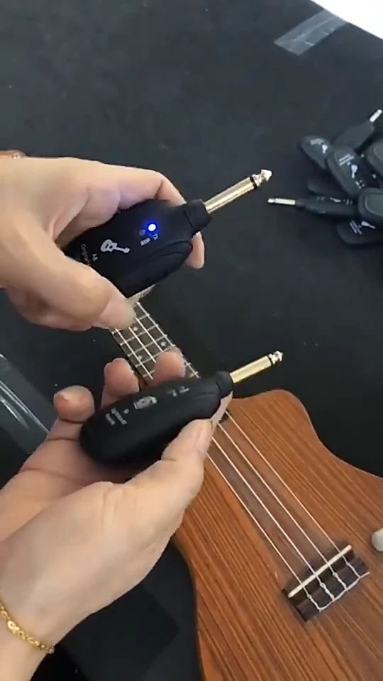 UHF Guitar Wireless System Transmitter+Receiver Built In Rechargeable Battery
