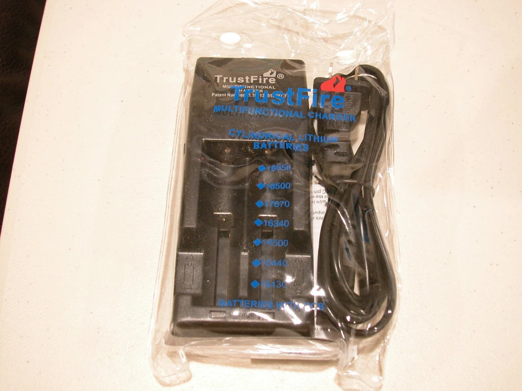 8 CR123A BATTERY 3v RECHARGEABLE +TRUSTFIRE TR-001 CHARGER