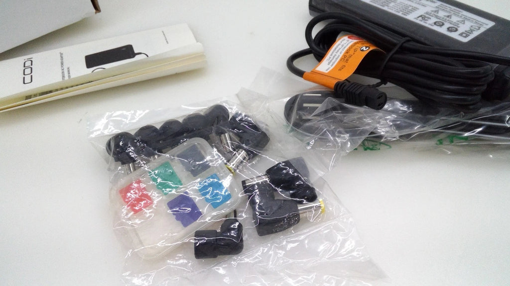 New CODi 100W Nine Tips Universal Notbook Power Adapter A03021