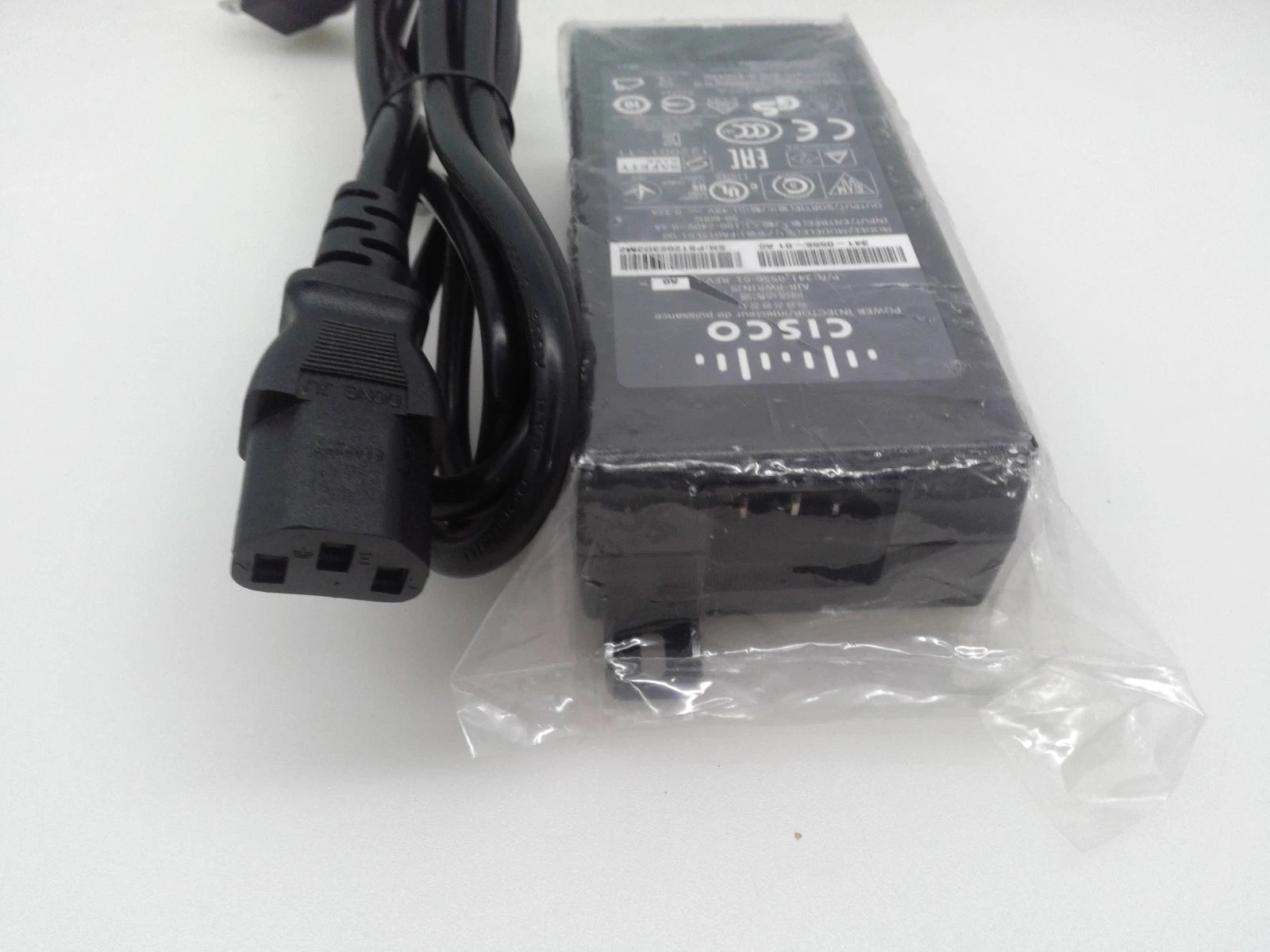 Cisco 341-0556-01 REV.: A0 Power Injector Model: FA015LS1-00 Input: 100-240V 48V