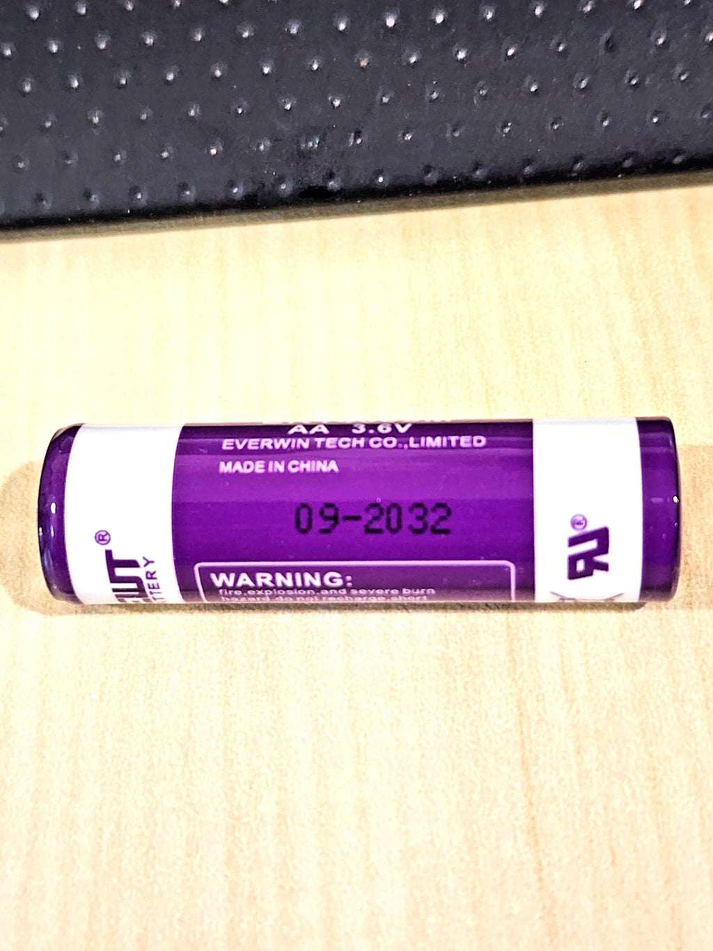 2 x EWT ER14505 AA 14505 3.6v lithium battery 2400mAH 2.4Ah Li-SOCI2 PKCELL