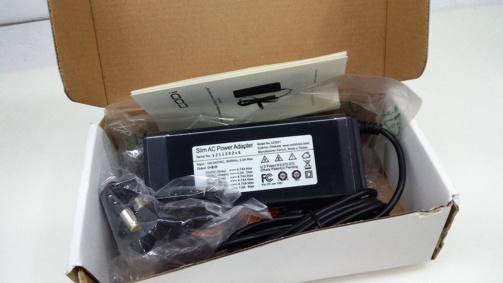New CODi 100W Nine Tips Universal Notbook Power Adapter A03021