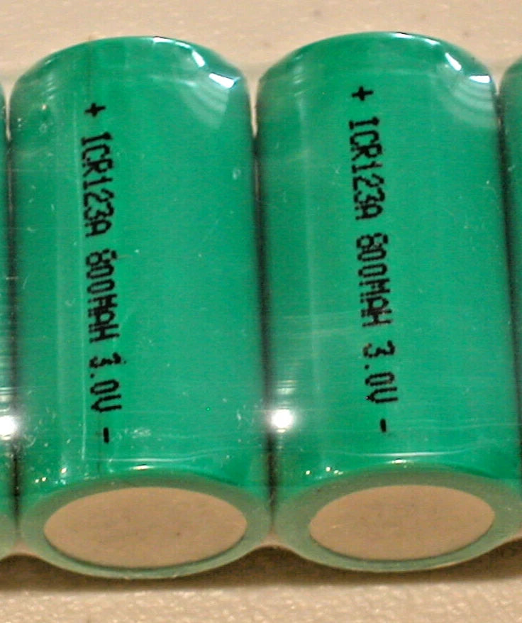2 x CR123A BATTERY 3v RECHARGEABLE Li-ion ICR123A 800mAh CR123A 3.0 volt