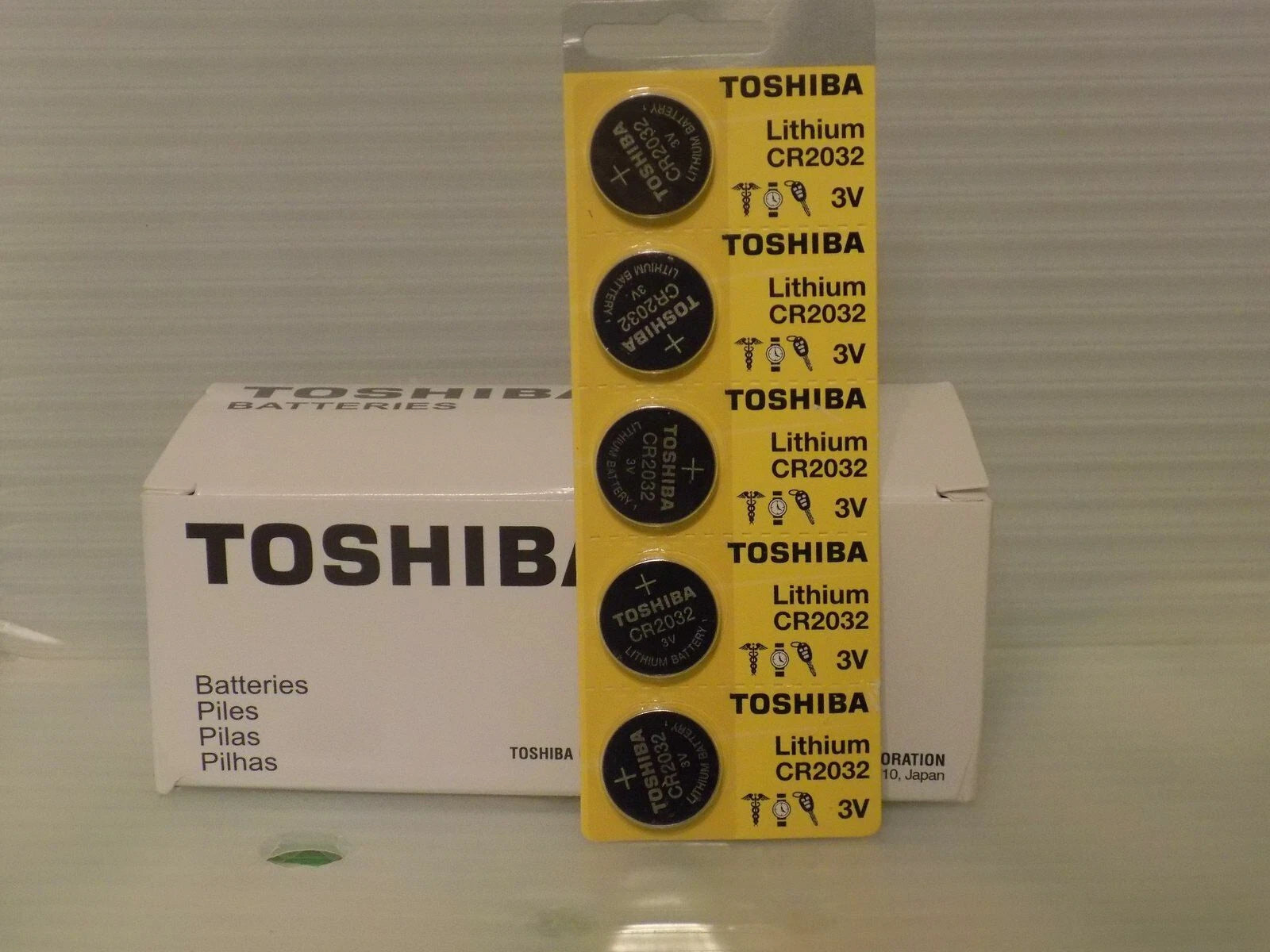 100 New Original Toshiba CR2032 CR 2032 3V LITHIUM BATTERY BR2032 DL2032-EX2030