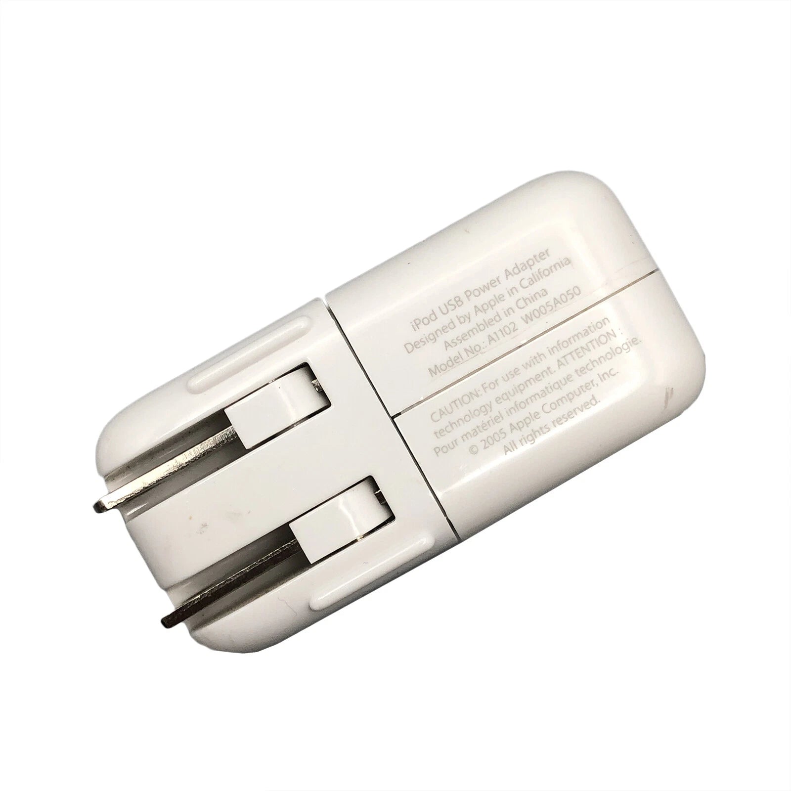 NEW Genuine Apple A1102 W005A050 USB Power Adapter Charger 5W 5V 1A For iPod