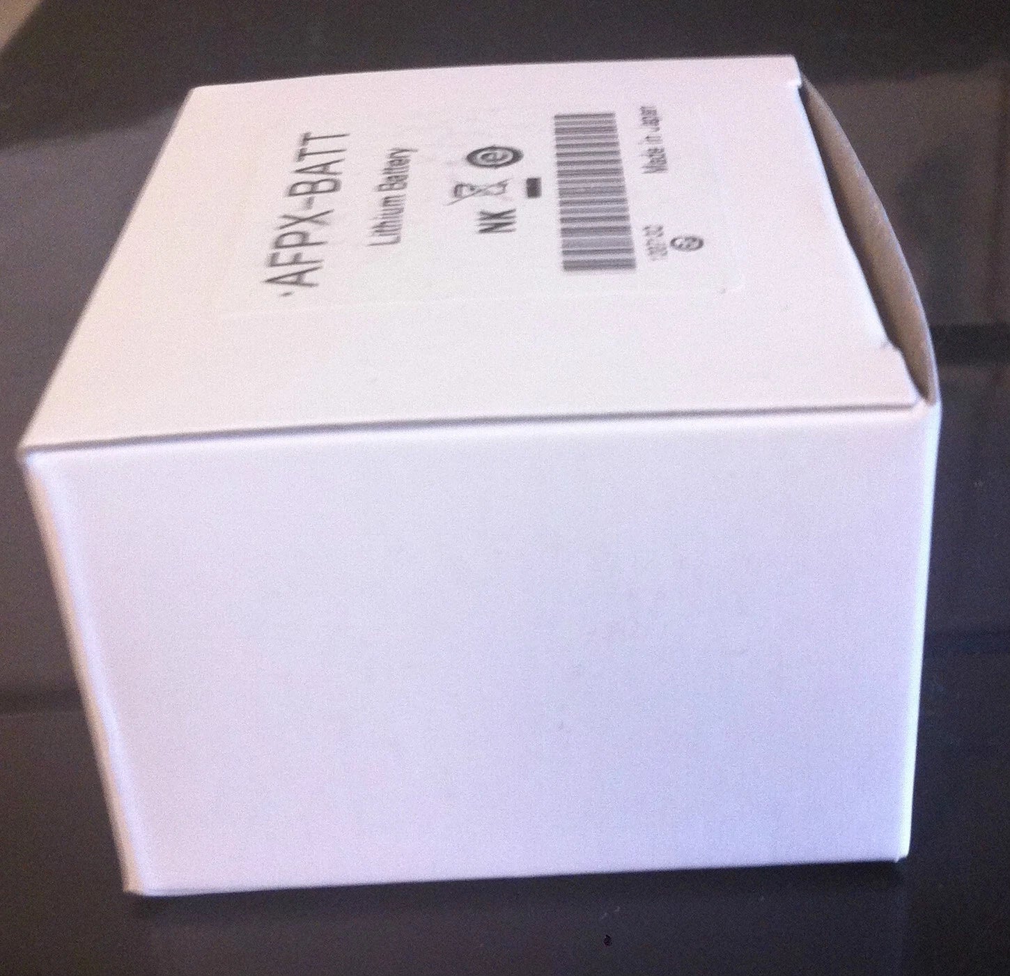 Brand New Panasonic CR2450HR 3V with plug Battery T3939 YS