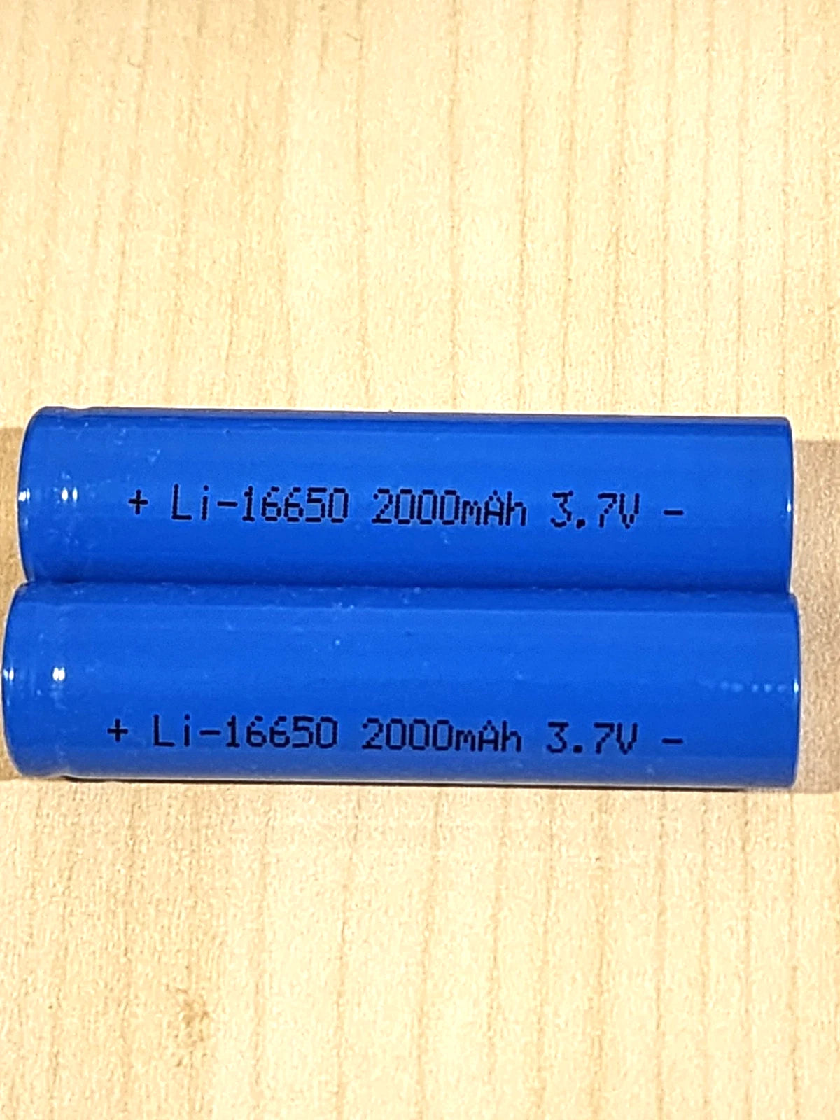 2 pc blue 16650 Rechargeable BATTERY 3.7v 2000mAh Li-ion Flat top New