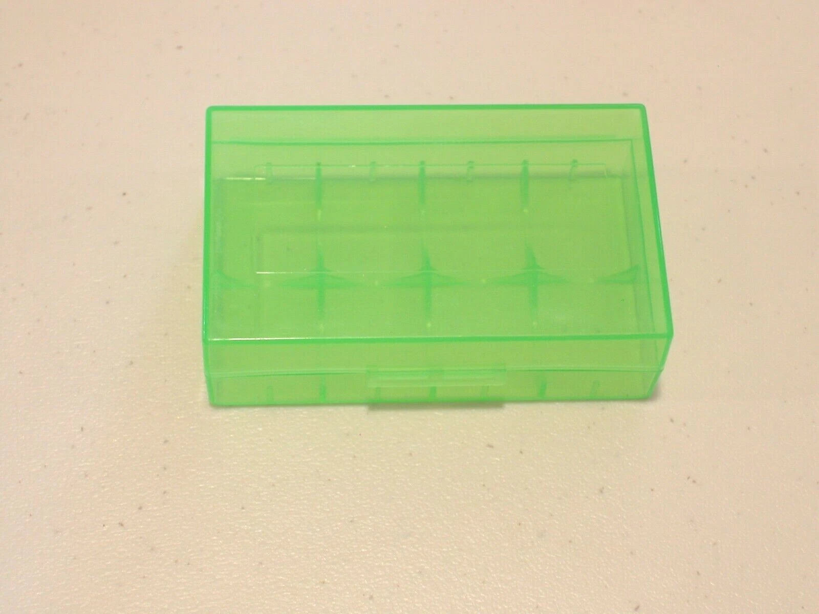 1 pc 20700 21700 PLASTIC STORAGE PROTECTIVE CASE HOLDER BOX BATTERY GREEN 2-bay