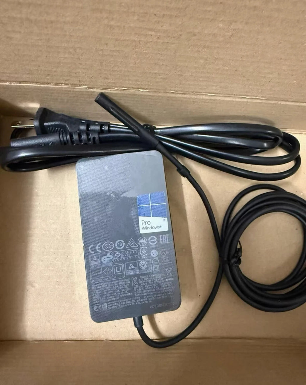 Genuine OEM 65W Microsoft Surface Pro Book 1 2 3 4 5 6 7 X Adapter Charger 1706