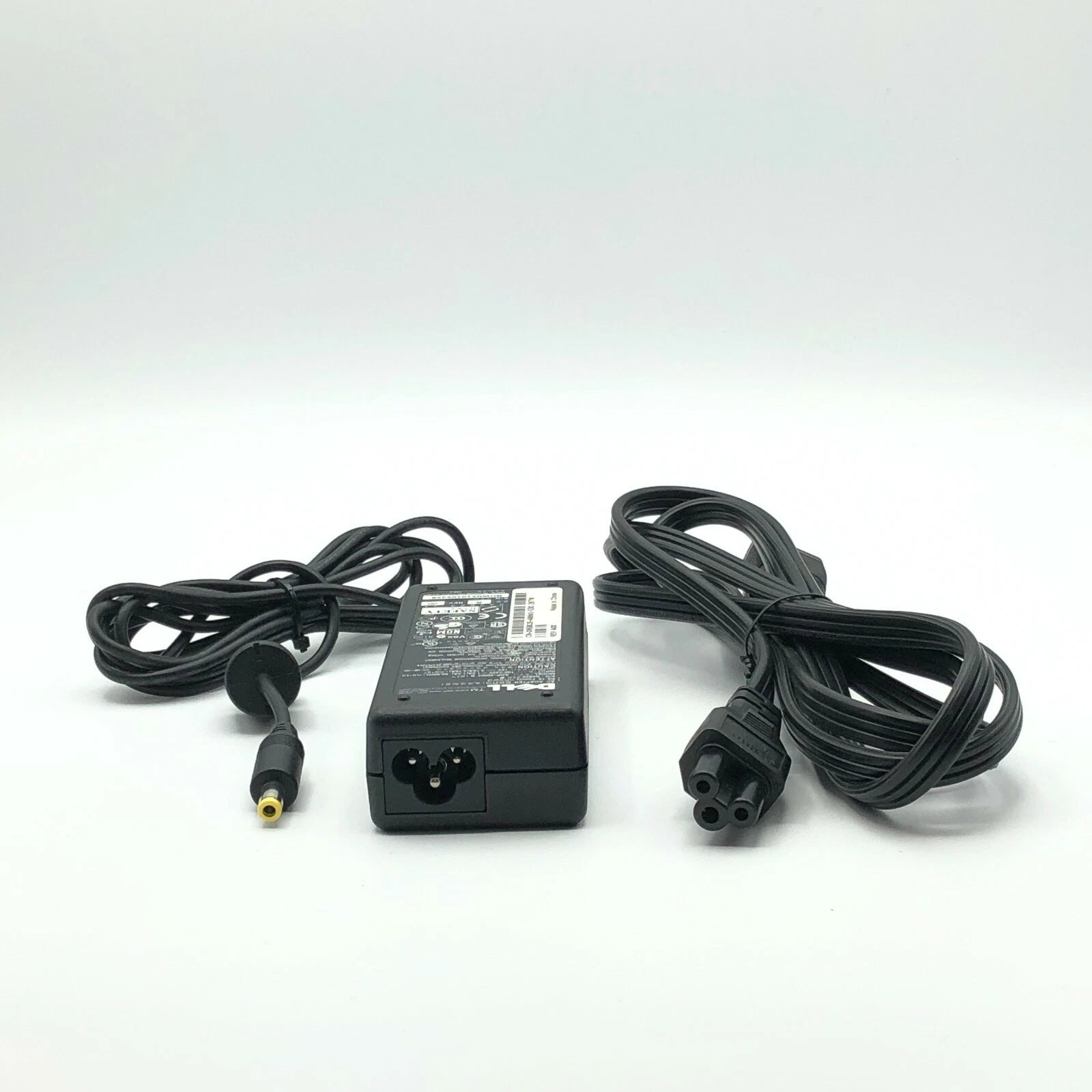 NEW Genuine 60W Dell ADP-60NH B AC Adapter 19V 3.16A Charger N5825