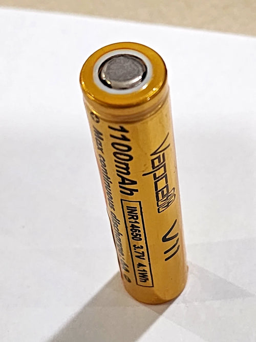 1 x 14650 3.7V 1100mAh 14650 6A Rechargeable Li-ion Battery Flat Top