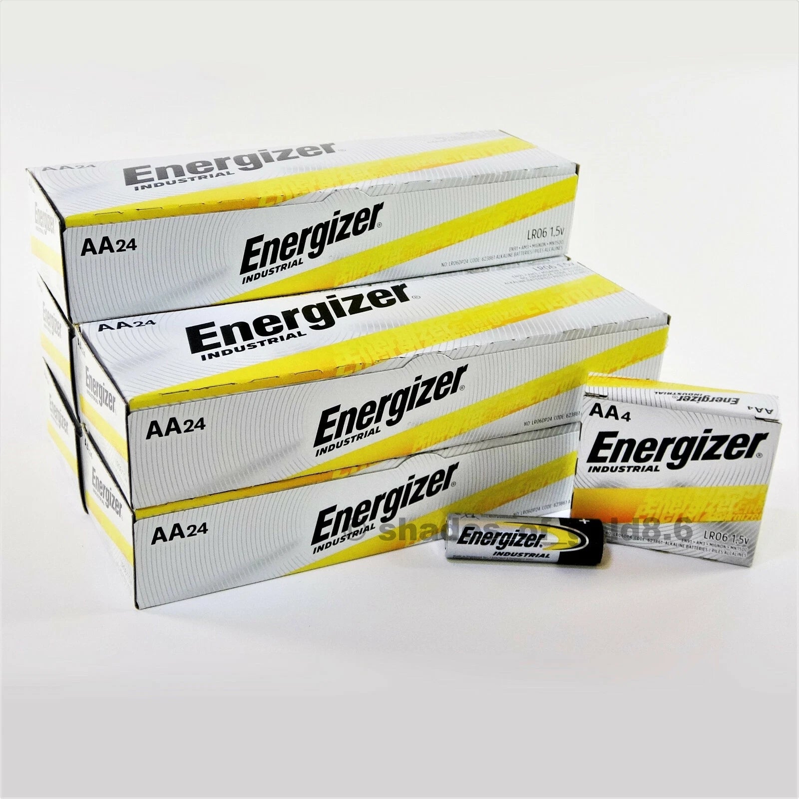 120 Energizer Industrial AA Alkaline Batteries (EN91, LR6)
