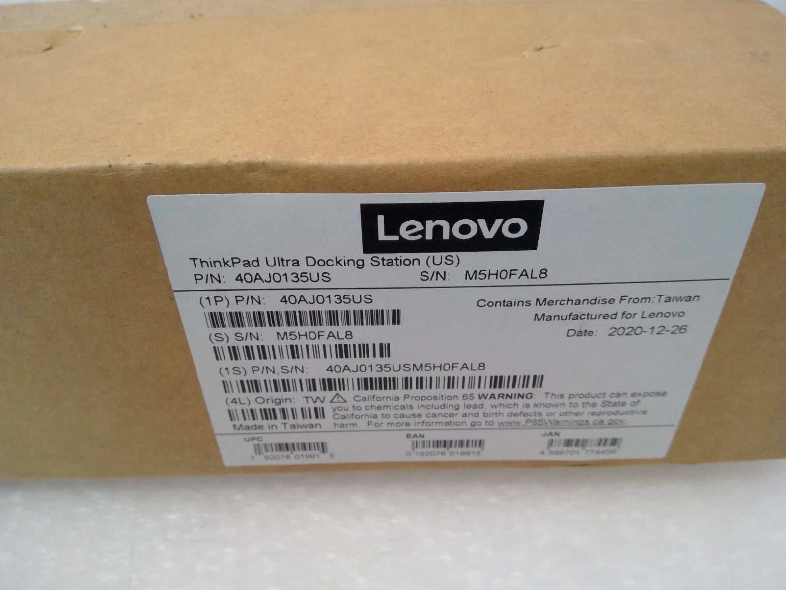 Open box LENOVO 40AJ 40AJ0135US THINKPAD ULTRA DOCKING STATION