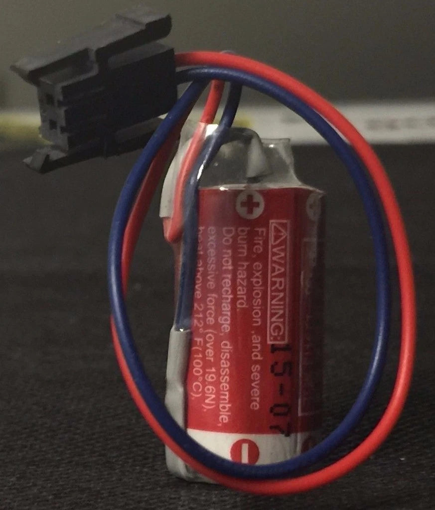 Brand New Maxell ER17/33 3.6V 1600mAh Lithium Thionyl Chloride Battery with Plug