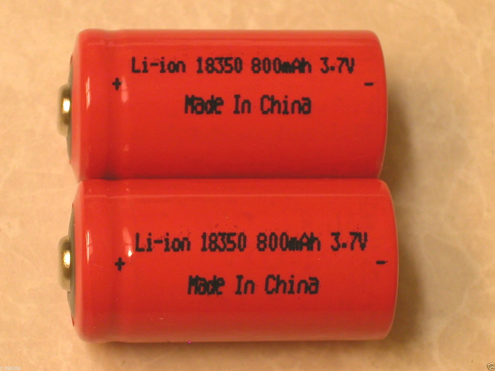2 NEW 18350 RECHARGEABLE Li-ion BATTERY 800mah 3.7v Lithium-ion RED