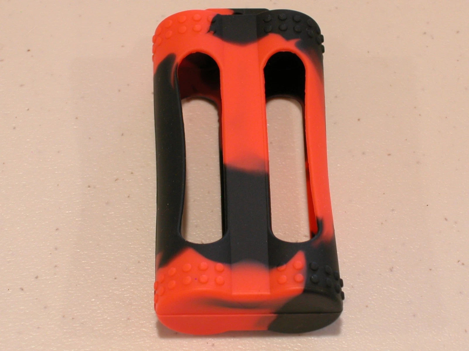1 pc 2-bay 18650 SILICONE STORAGE PROTECTIVE CASE HOLDER BATTERY red/black