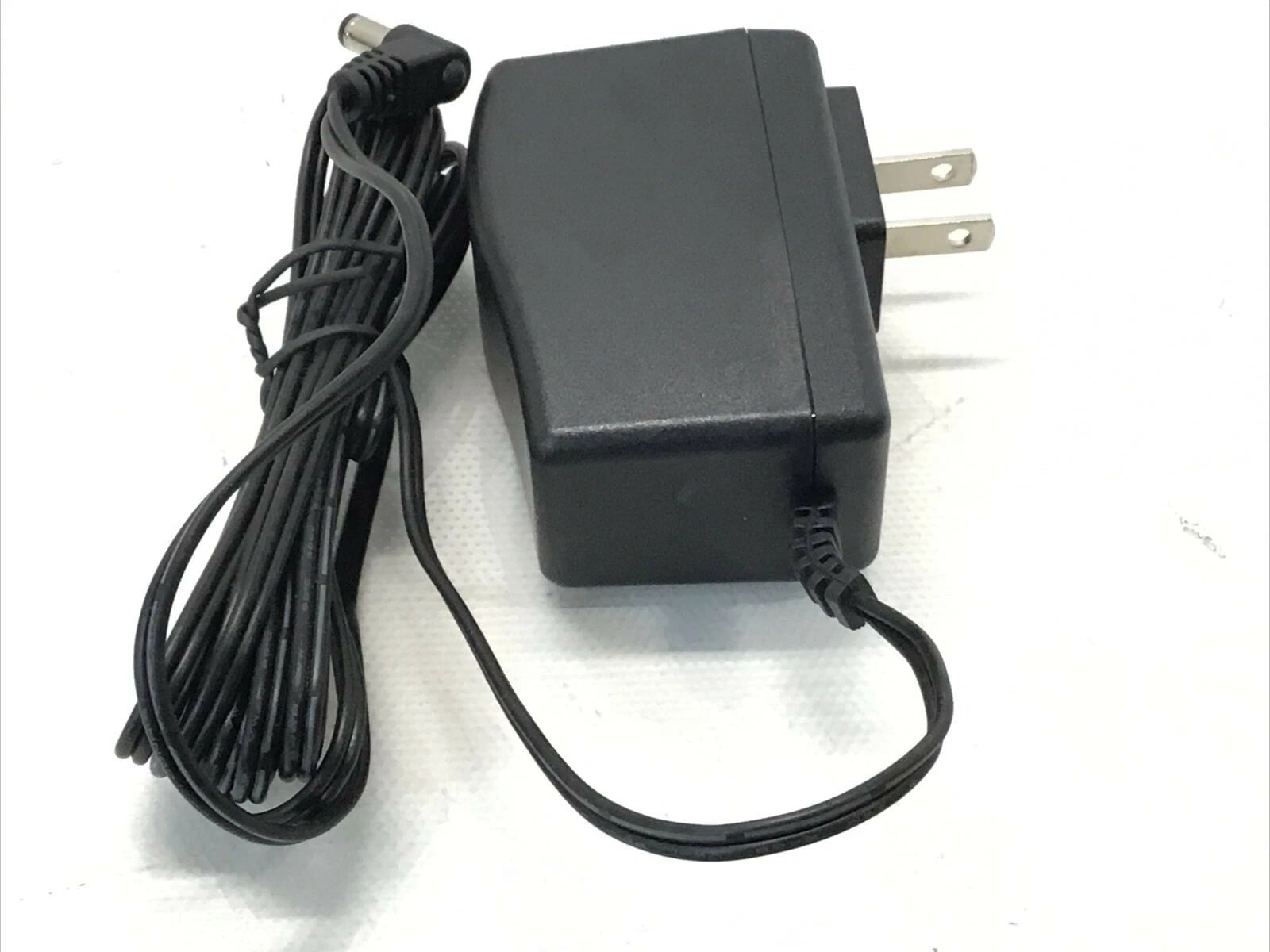 Genuine 15V 1.2A Charger AC Adapter Switching Power Supply CYSD15-150120-A 5.5mm