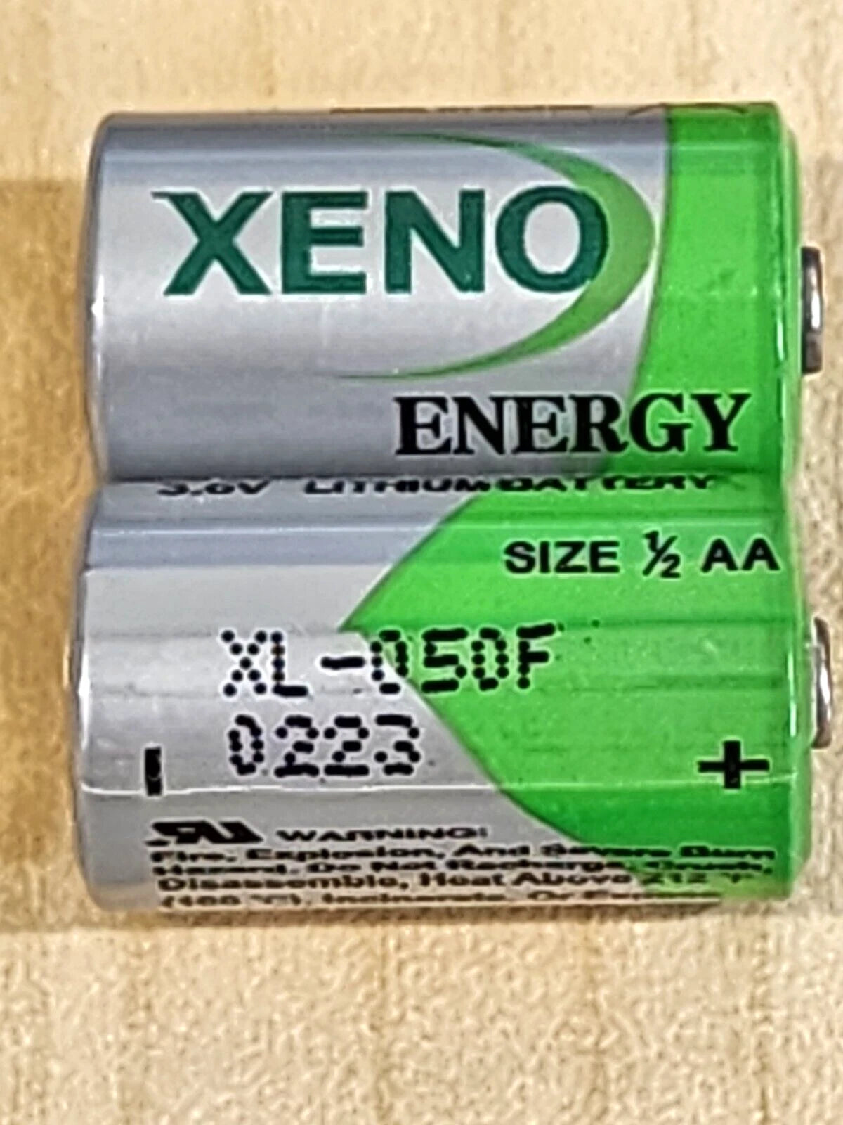 2 NEW XENO 1/2 AA 3.6v LITHIUM BATTERY XL-050F LS14250 manufactured 02/2023