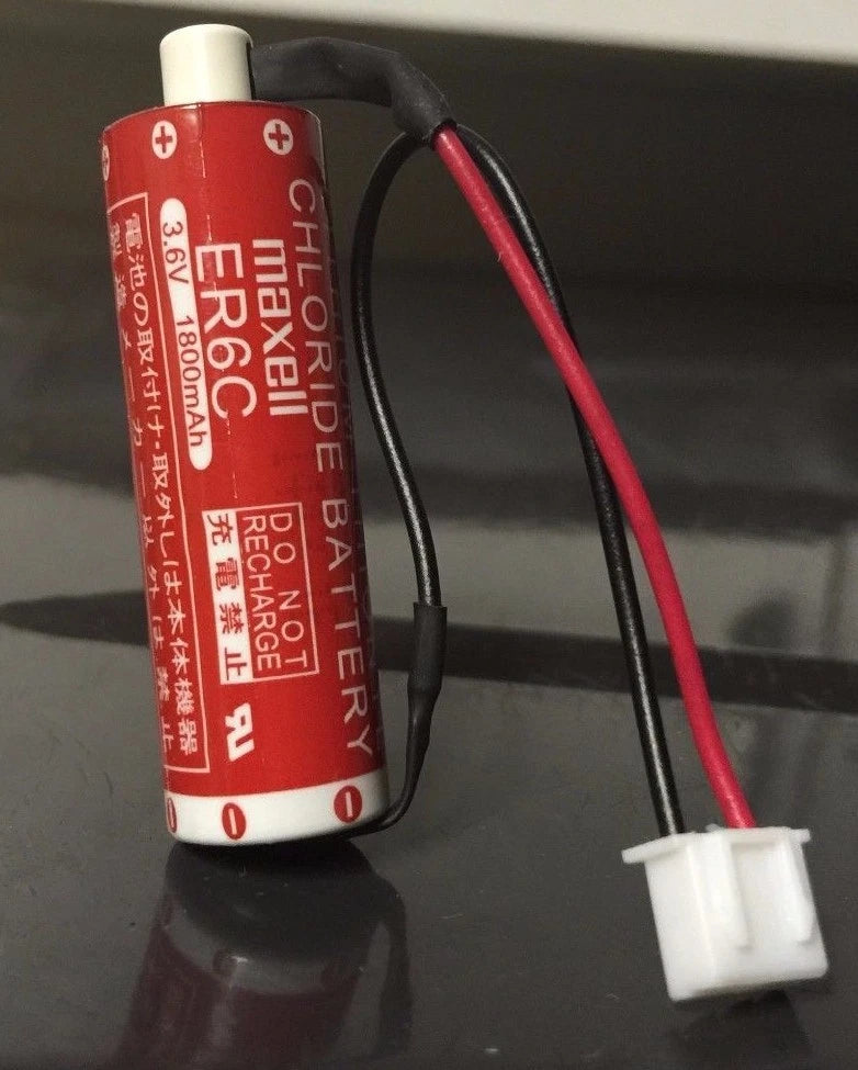 Brand New Maxell ER6C 3.6V 1800mAh Lithium Thionyl Chloride Battery with Plug