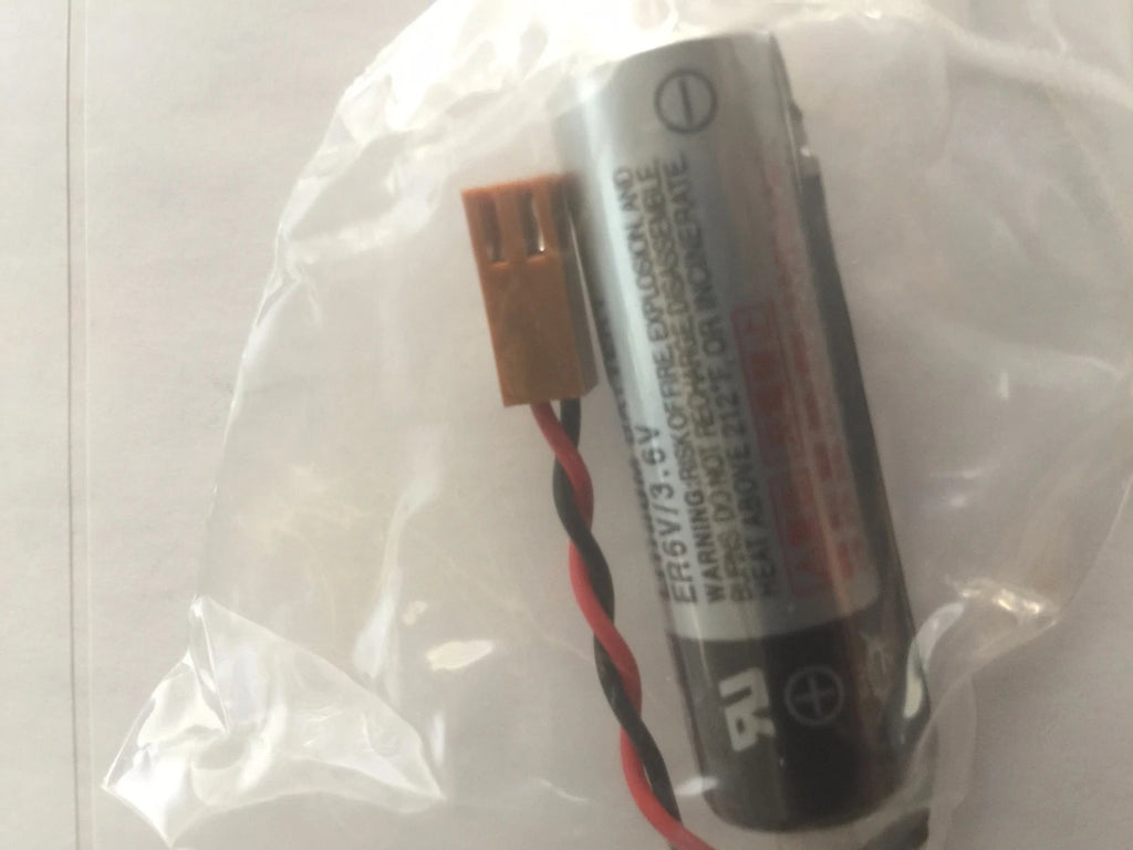 Brand New Toshiba ER6V 3.6V 2000mah PLC Battery With Plug