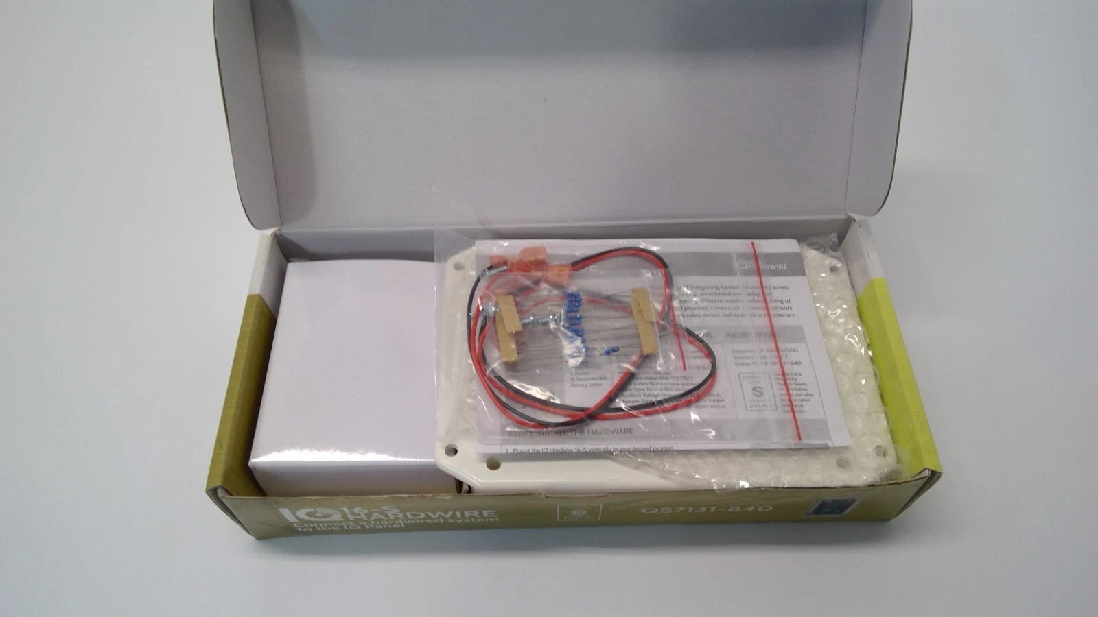 QS-7131-840 Qolsys S-Line 16-Hardwired to 16-Wireless Zones Translator