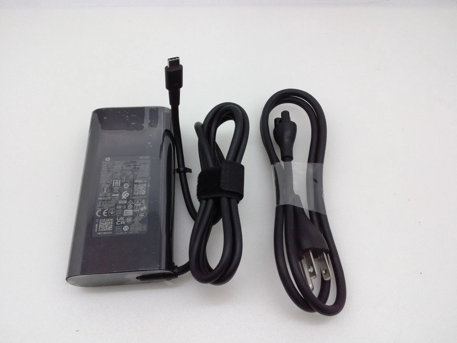 NEW OEM 90W USB-C TPN-DA08 Charger for HP Spectre X360 13 15-BL018CA 904144-850