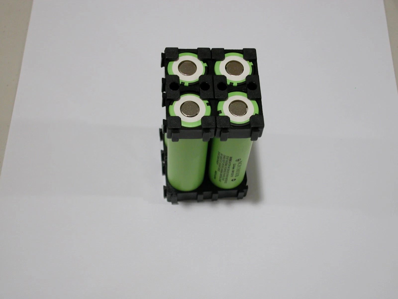 8 x 4 pc Battery Spacer 4x 18650 Radiating Shell EV Pack Plastic Heat Holder