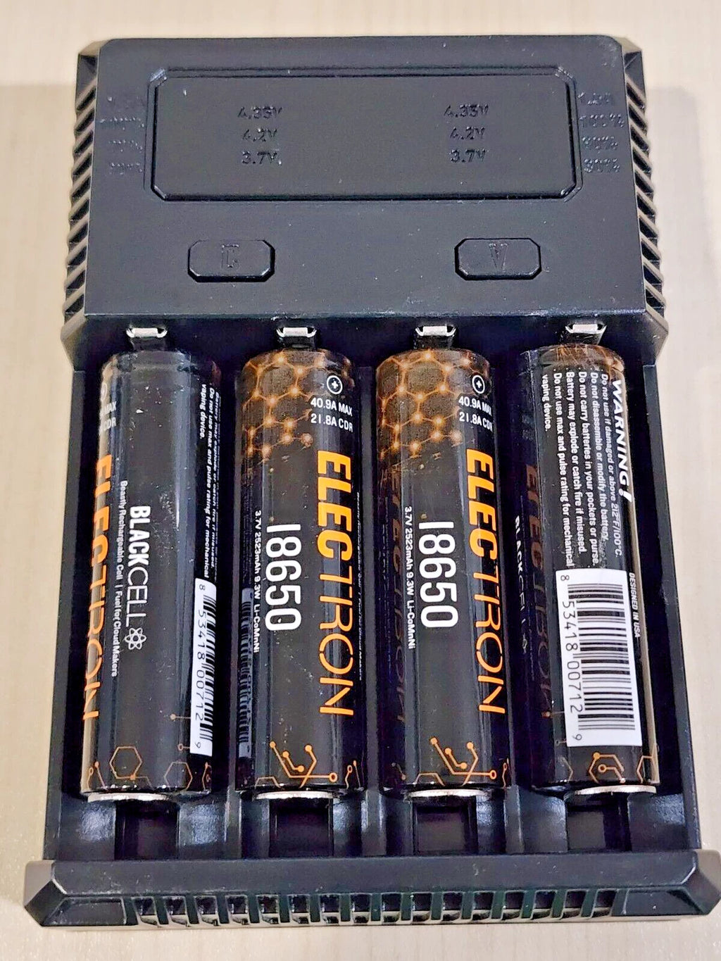 4 Blackcell HIGH DRAIN 40.9a max 2523 mAh 3.7v BATTERY with NITECORE i4 CHARGER