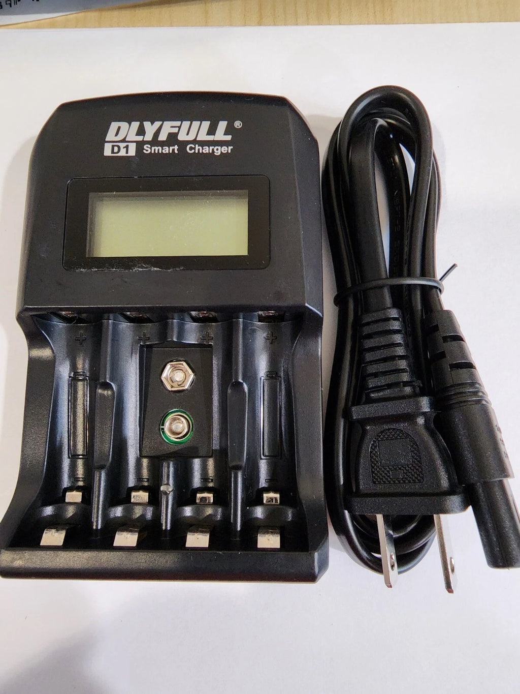 New 110~240v Smart Charger Tester for AA AAA 1.2v and 9v batteries NI-MH NI-CD