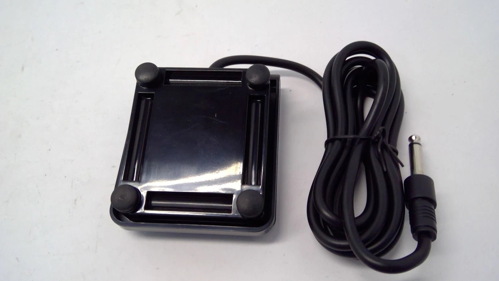 NEW Yamaha VP-FS08 Universal 1/4" Plug Sustain Foot Pedal Footswitch