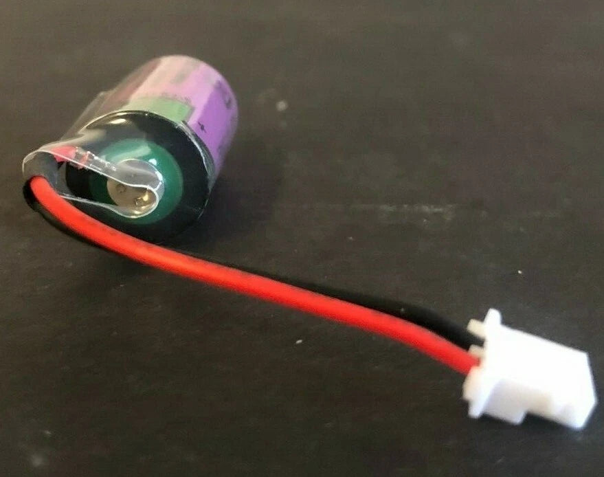 Brand New Tadiran TL-5902 3.6V "1/2 AA" 1200mah Lithium Battery W/ Plug
