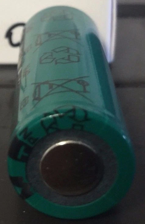 Brand New FDK 17500 2700mah HR-AU NiMH 1.2V Rechar Battery