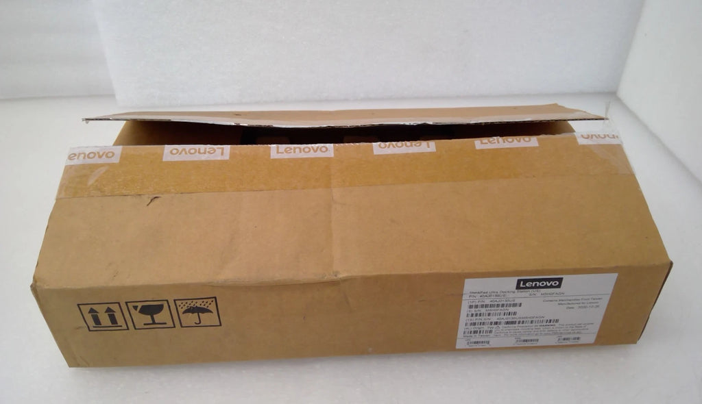 Open box LENOVO 40AJ 40AJ0135US THINKPAD ULTRA DOCKING STATION