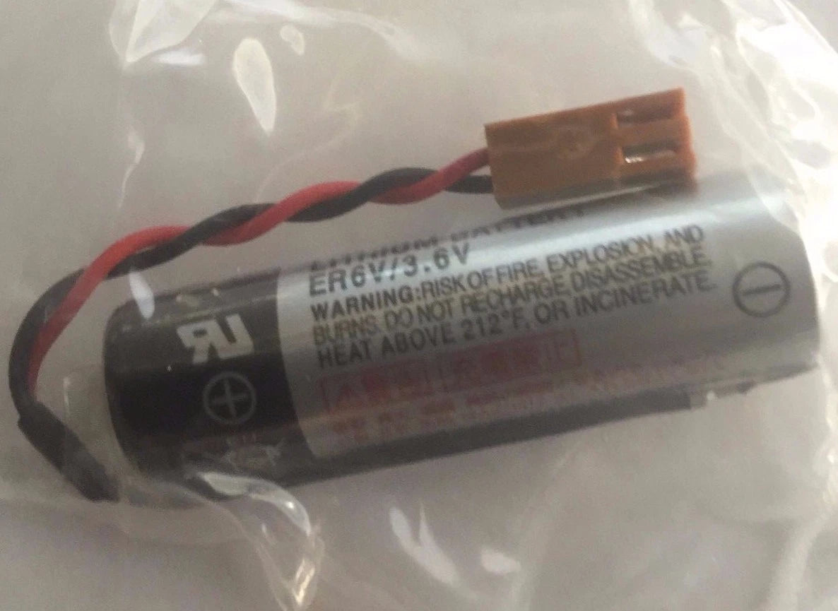 Brand New Toshiba ER6V 3.6V 2000mah PLC Battery With Plug