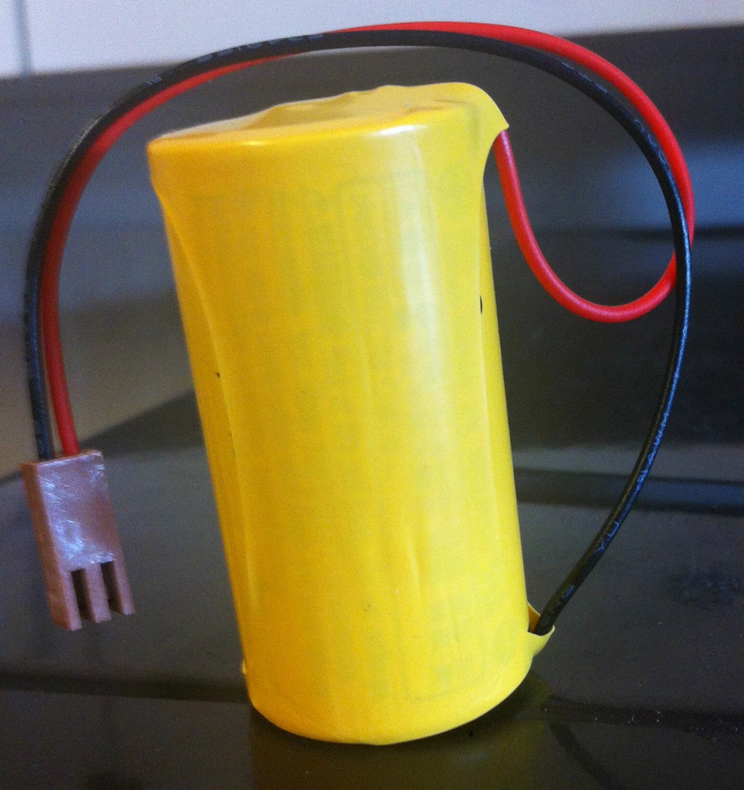 Brand New GE Fanuc A98L-0031-0007 Battery-Cutler Hammer, BR-C w/ Plug