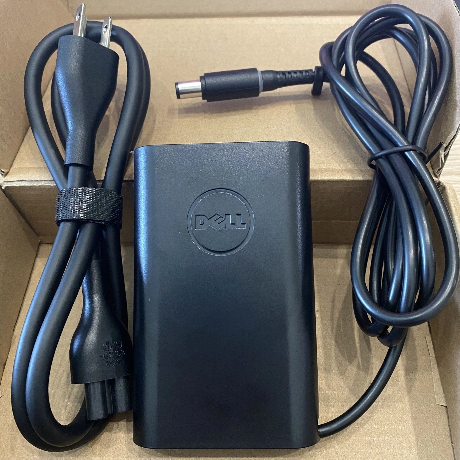 Genuine 65W AC Adapter Charger for Dell Latitude LA65NM130 06TFFF 06TM1C 1X917