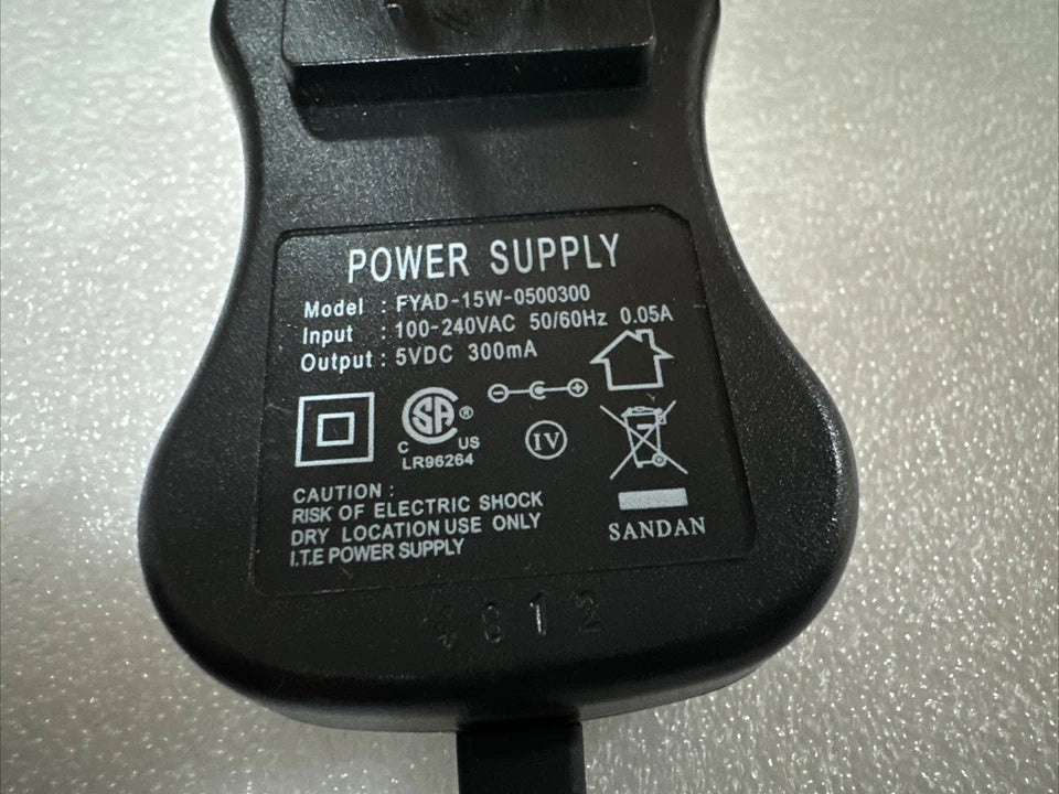 Lot of 30 5VDC 300mA 15W AC Adapter FYAD-15W-0500300 Charger Power Supply 5.5mm